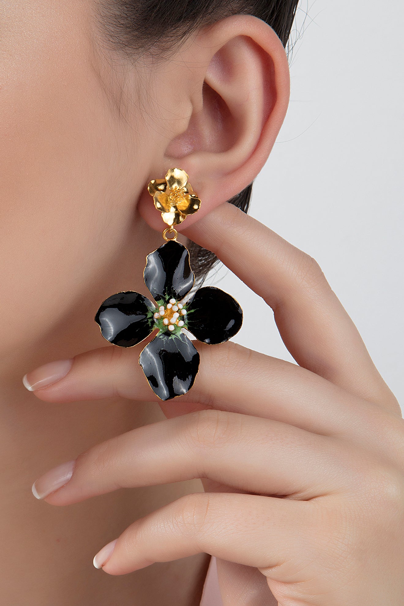 Dangling Clover Earrings